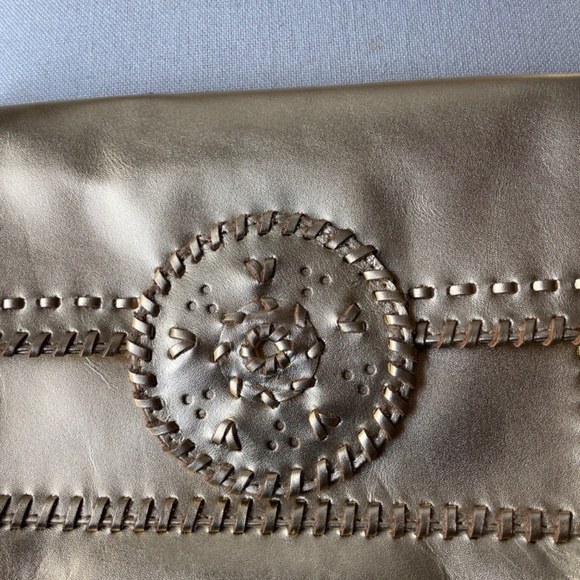 Jack Rogers gold purse - Picture 2 of 5